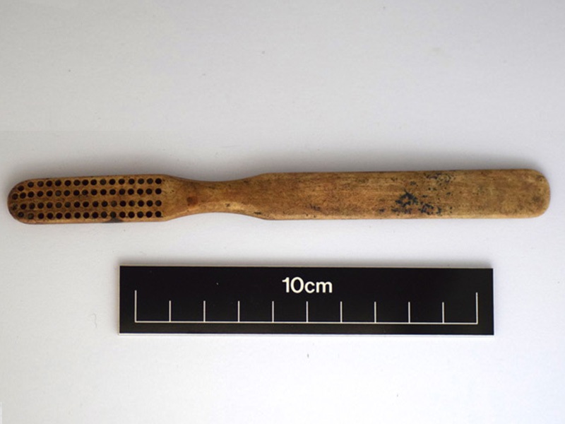 Victorian toothbrush unearthed Victorian toothbrush unearthed