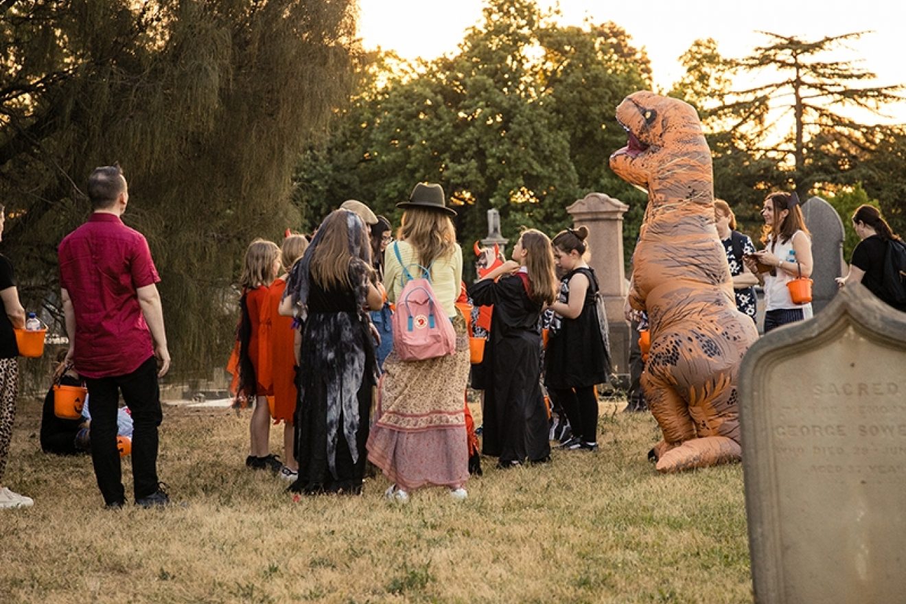 Melbourne General Cemetery Halloween Tours